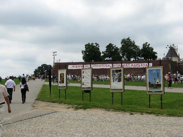 cały szereg reklam SKOK-ów